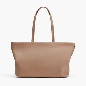 Cuyana Small Easy Zipper Tote in Cappuccino (NWOT)